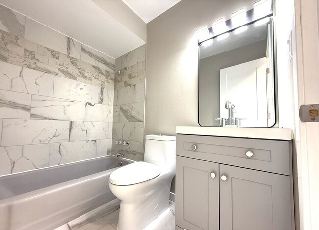 Photo - 11049 W Hampton Ave Unit #4