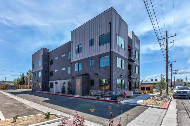 Photo - 320 Grand Canyon