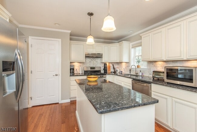 Photo - 78 Western Ave