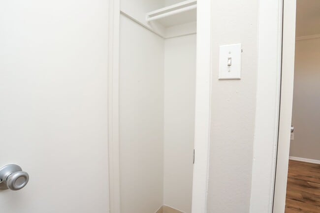 Photo - 809 N Dexter St Unidad 307