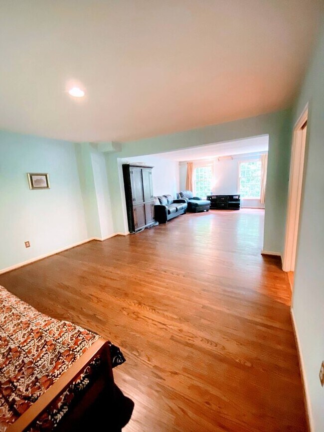 Photo - 1309 Centennial Rd