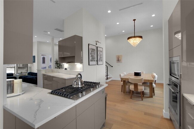 Building Photo - 5907 Winsome Ln