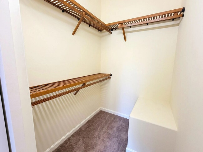 closet - Creekside Villas