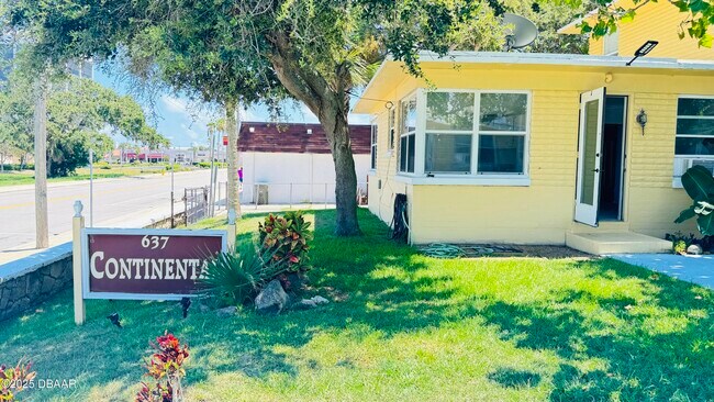 Photo - 637 N Oleander Ave Unit 8