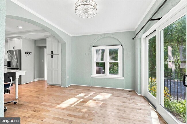 Photo - 490 Bancroft Rd