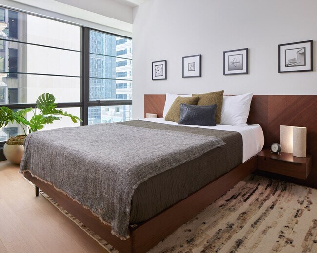 17 Market West