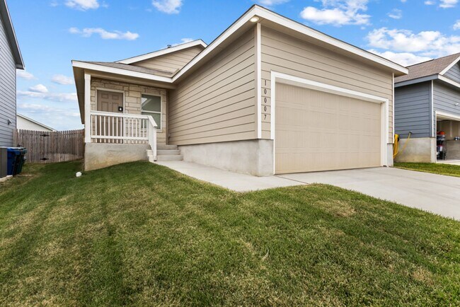 Photo - 10007 Kersey Ml