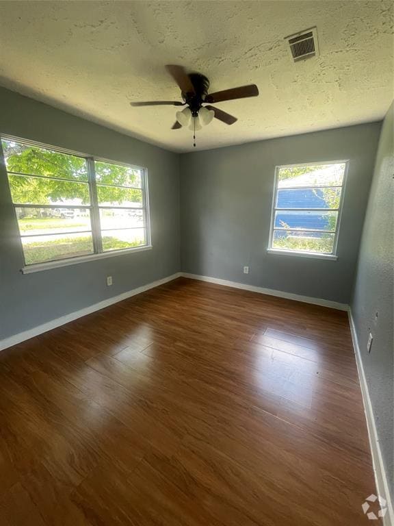 Building Photo - 4806 Airport Blvd Rental