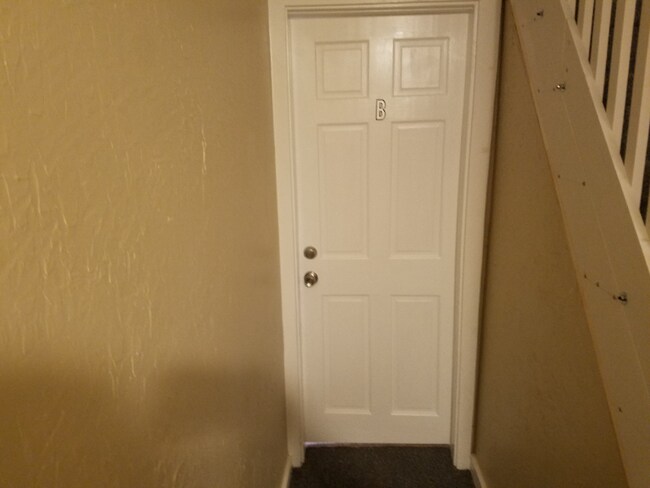 Photo - 68 Pearl St Unit B