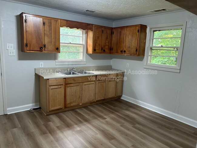 Photo - 56 5th St