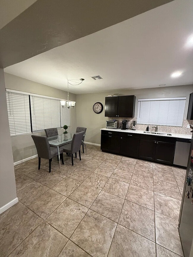 Photo - HOUSE FOR RENT