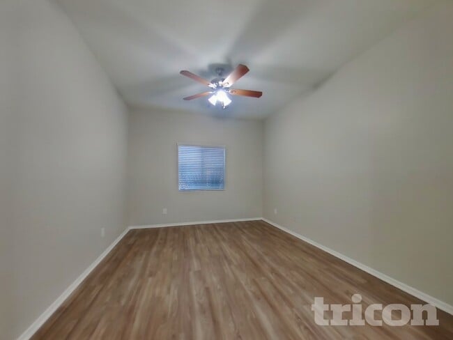 Photo - 10268 W Sands Dr