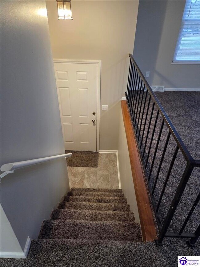 Photo - 526 Rose Creek Dr