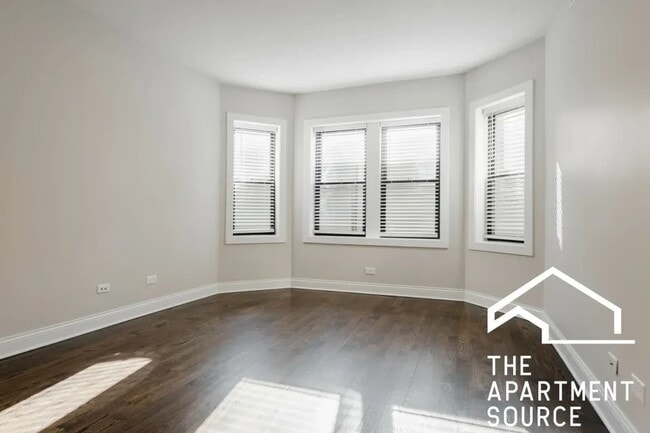 Photo - 2228 N Sawyer Ave Unit 2228 North Sawyer Avenue