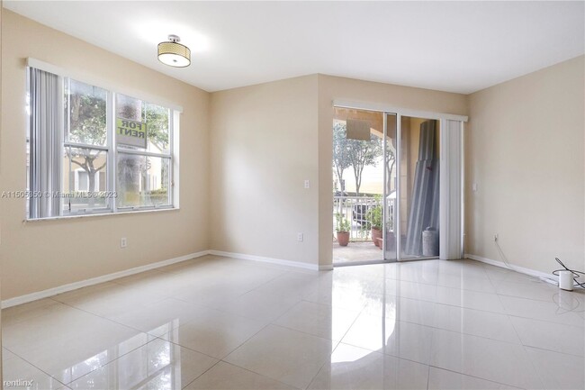 3 br, 2.5 bath Condo - 8912 W Flagler St A... - 3 br, 2.5 bath Condo - 8912 W Flagler St A... Unidad Apt 102