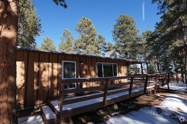 Building Photo - Charming Home in Conifer!