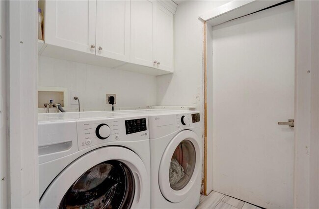 Photo - 1364 Harbor Vw W