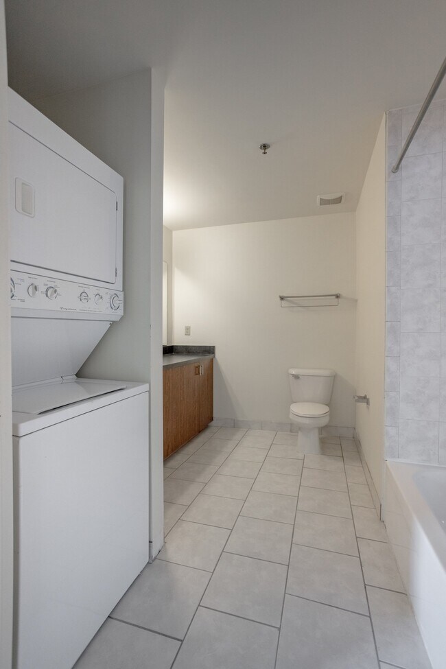 Photo - 6200 2nd Ave Unidad 206