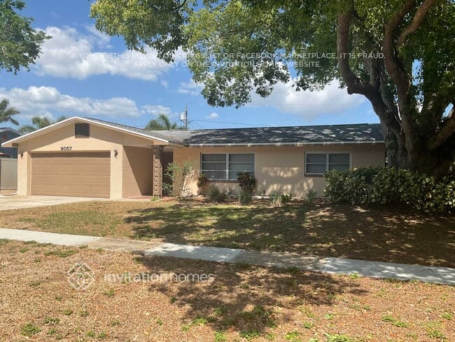 Photo - 9057 Lynwood Dr House
