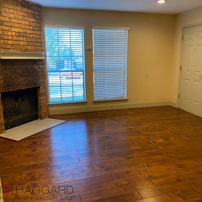 Photo - 3 bedroom 2.5 bathroom Duplex