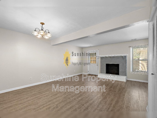 Photo - 5121 Radcliff Cir