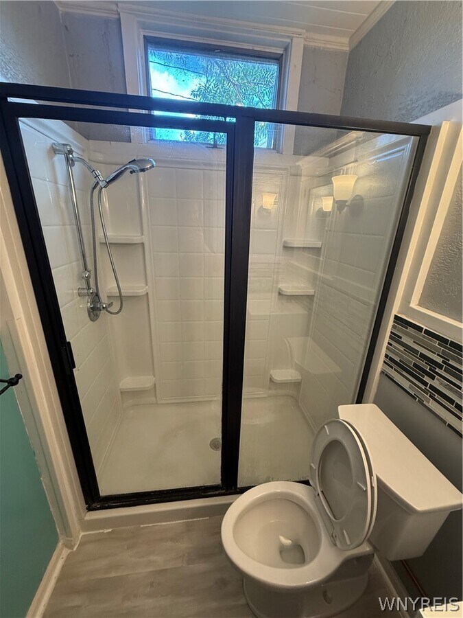 Photo - 37 Inwood Pl