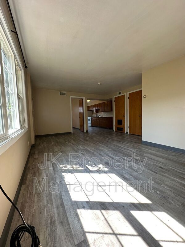 Photo - 1322 1st Ave NW Unidad #01