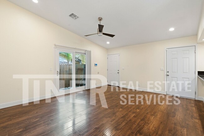 Photo - 3544 Treleaven Ct