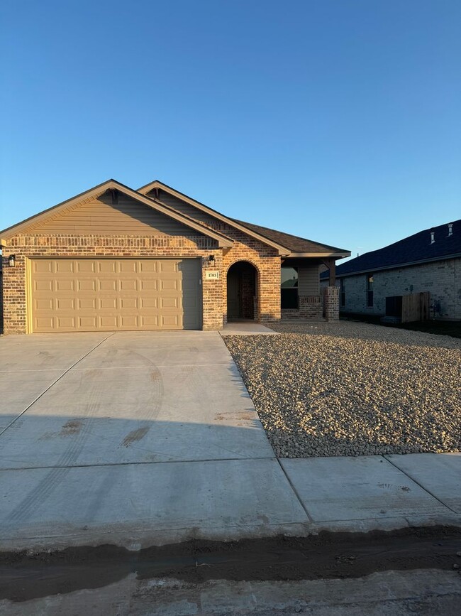 Brand new construction 3/2/2 CISD - Brand new construction 3/2/2 CISD House