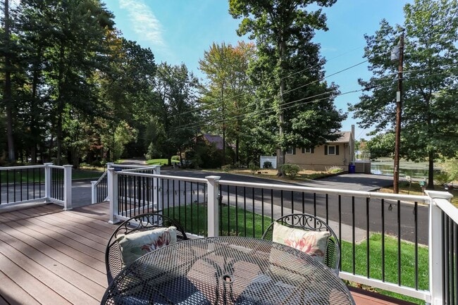 34 Blueberry Cir
