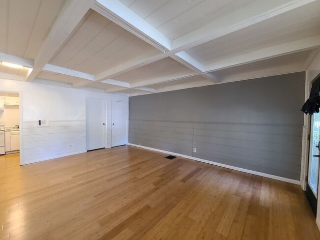 Photo - 460 W Napier Ave Unit Apt. 1