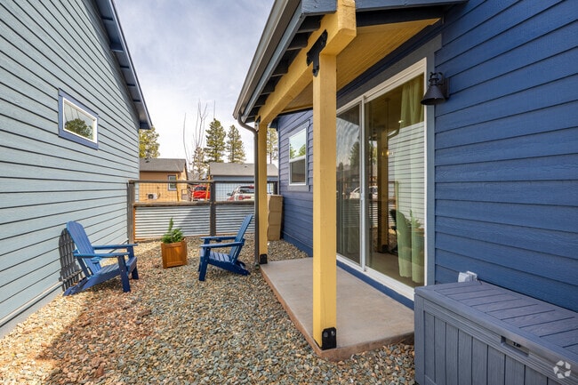 Orion 1BR, 1BA - 840SF - Patio