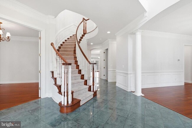 Photo - 5285 Meadow Estates Dr