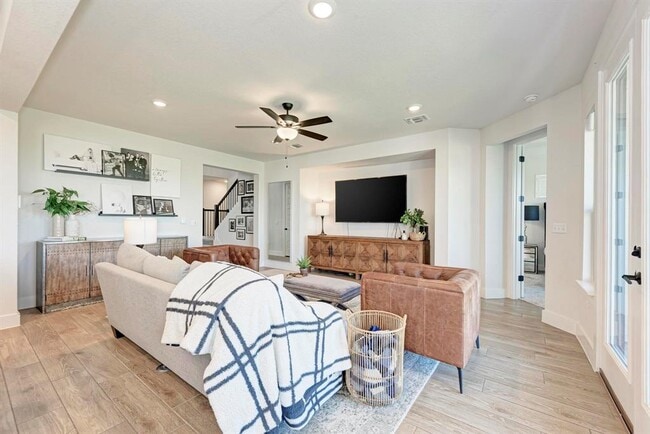 Building Photo - 8417 Thompson Teal Trl