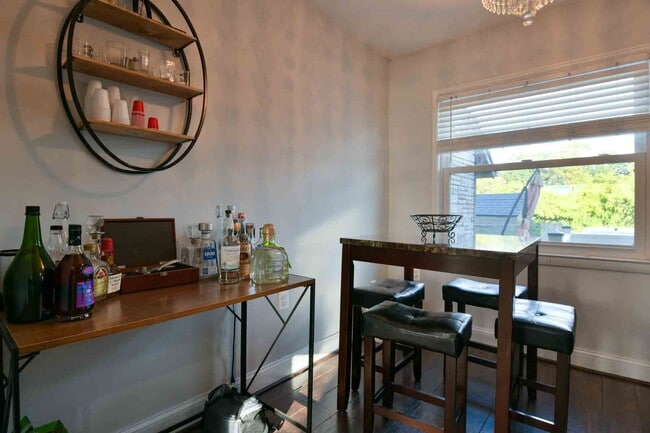 Photo - 132 35th St NE