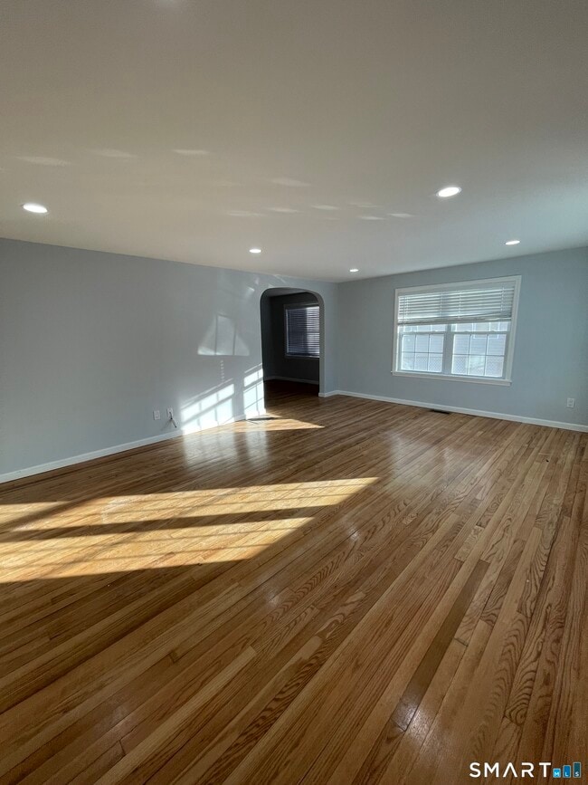 Photo - 250 Swanson Ave