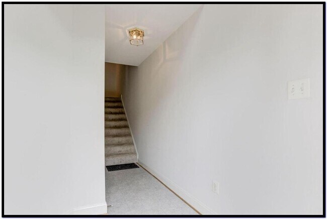 Photo - 43784 Brookline Terrace