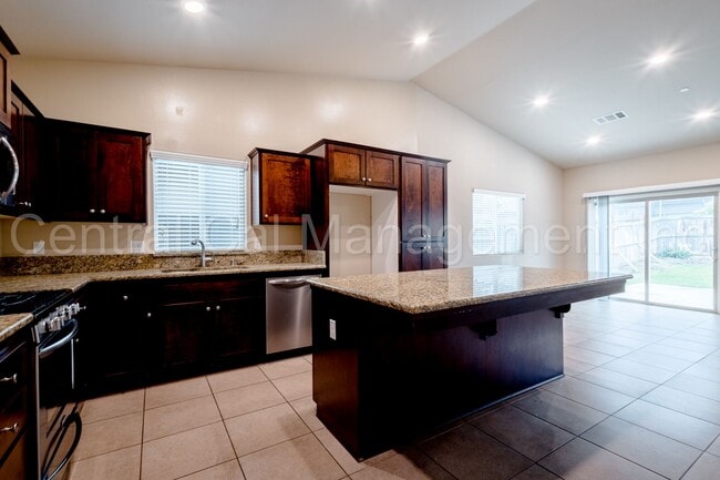 Photo - Large 4 Bedroom/2 Bath Home with Solar in Gossamer Grove - $2595 Per Month!