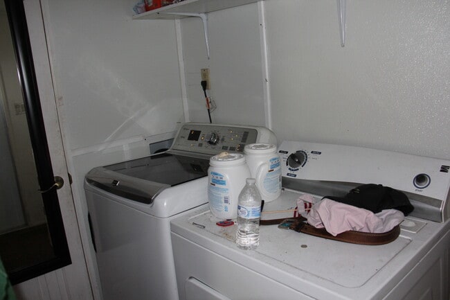 Photo - 4100 Spiker Ln