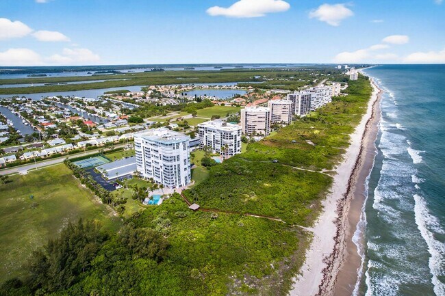 Building Photo - 2700 N Hwy A1A Unit 506