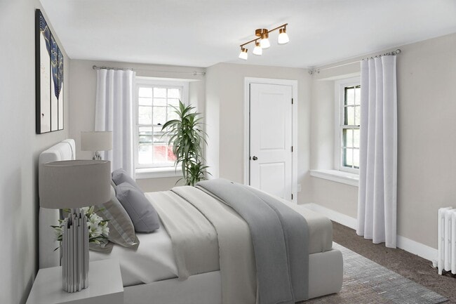 Photo - Beautifully Renovated 4 Bed / 1.5 Bath - S... Unit Main House