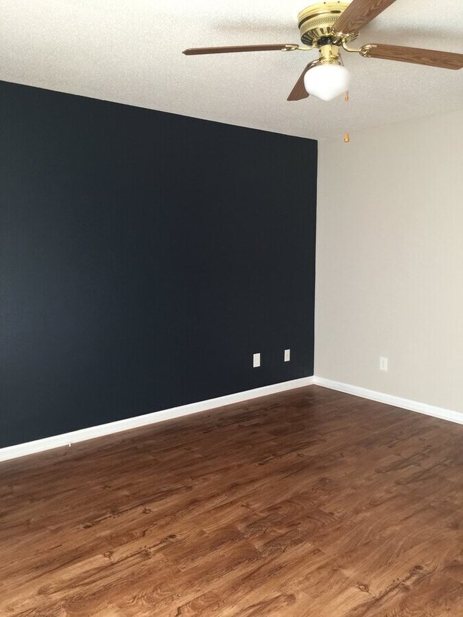 Photo - Shelton Place $1025.00, 2br/1.5ba townhome...