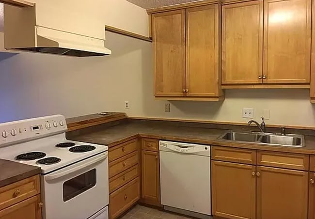 Photo - 6050 Wentworth Ave