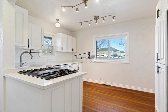 Photo - 1132 W 1800 N