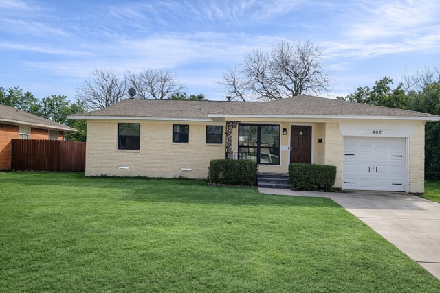 Photo - 407 Daniel St