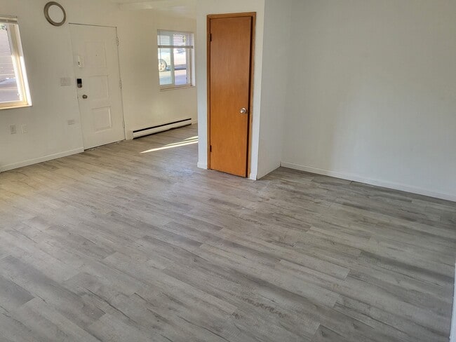 Photo - 9215 56th Ave S Unidad 2