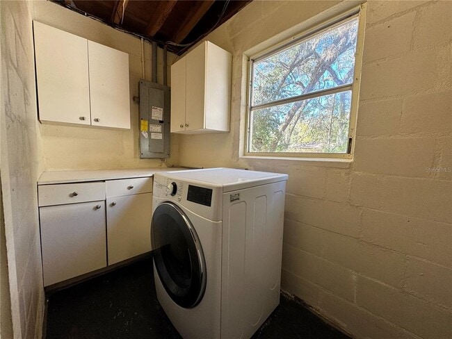 Photo - 310 Longwood Dr