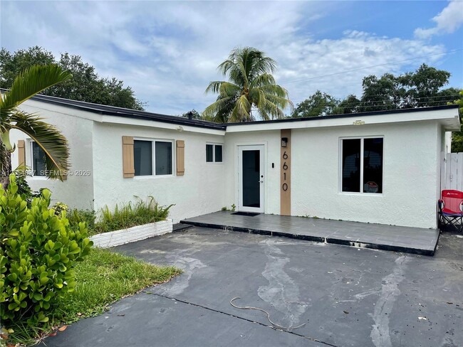 Building Photo - 6610 Cody St