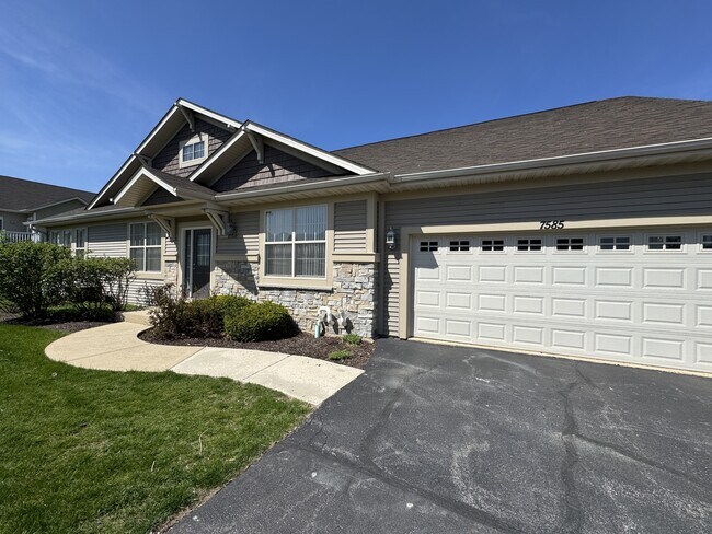 Photo - 7585 Western Gailes Dr Townhome