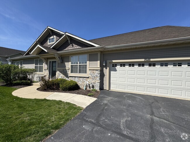 Building Photo - 7585 Western Gailes Dr Rental